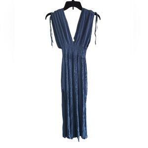 Mar del Agua blue dress high slits low cut